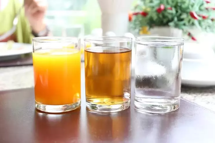 juice and broth for a drinking diet